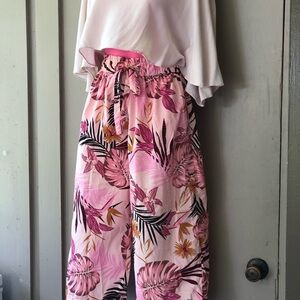 Pink Floral Florida Woman Wide-Leg Capri Pants